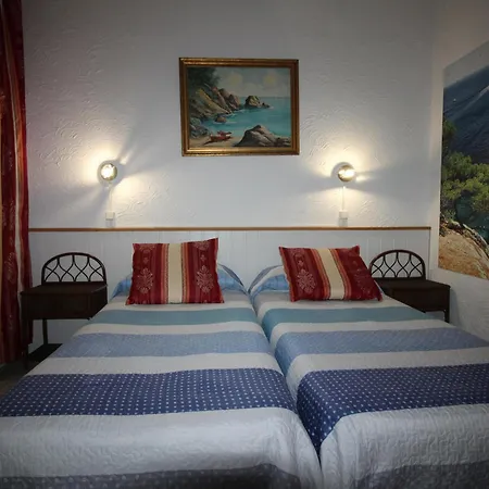 Apartment Grifeu 4 - Situado Muy Cerca De La Playa De Cap Ras, 4 Personas - Es-228-194 *